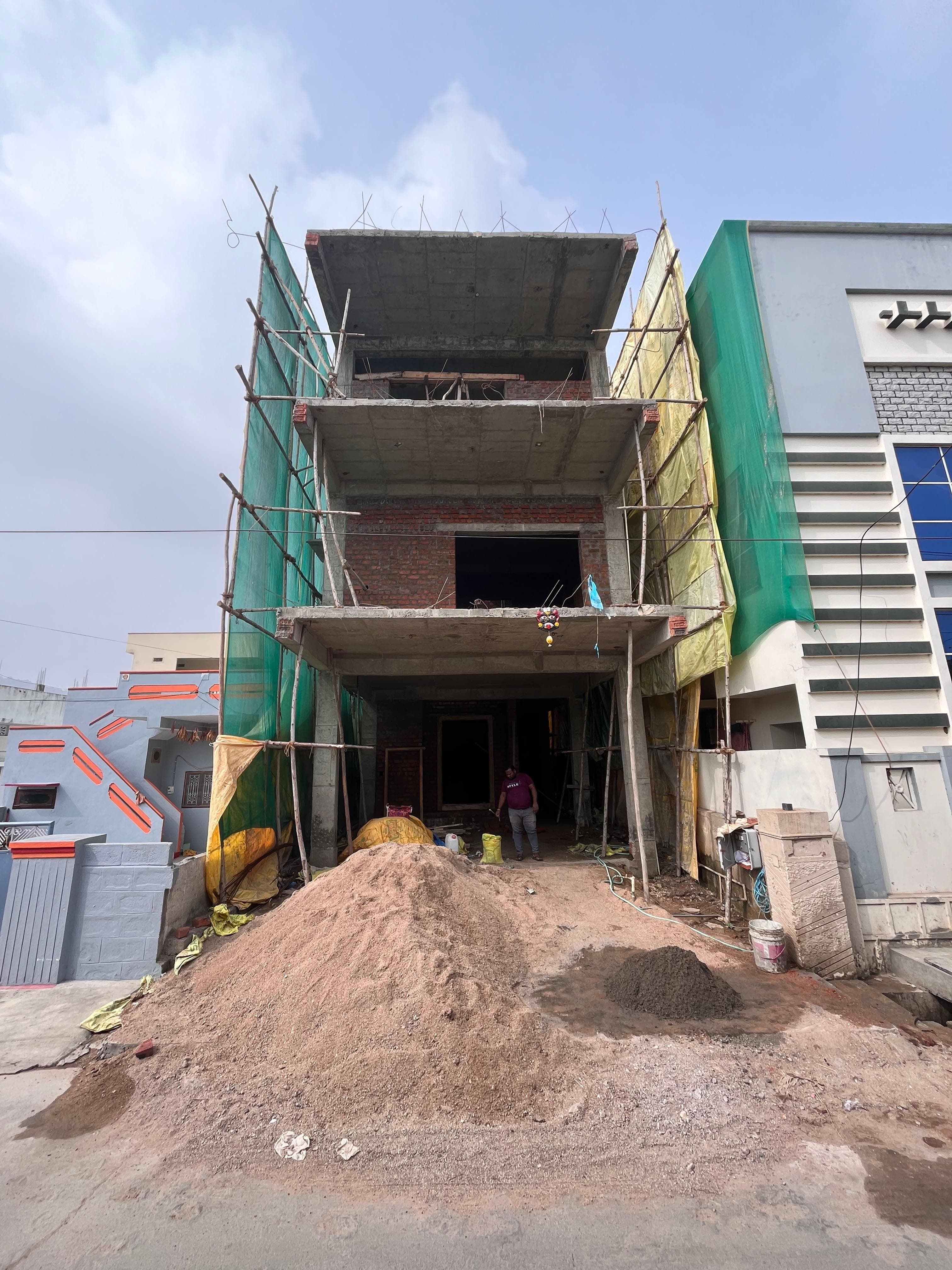 NARROW VILLA image